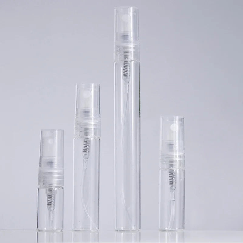 **Lot de 8/16 Flacons de Parfum Rechargeables en Verre**